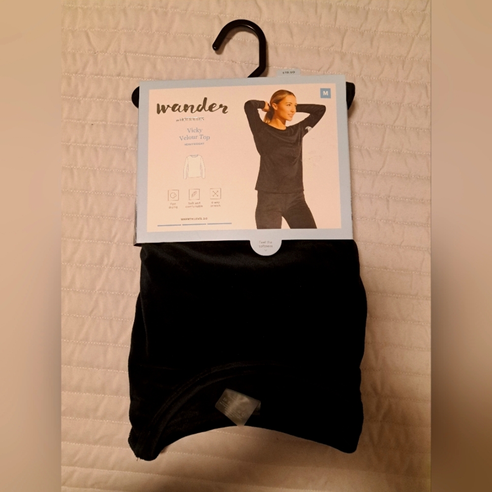 NEW wander by hottotties T-SHIRT velour top BLACK so soft & comfy LONG SLEEVES